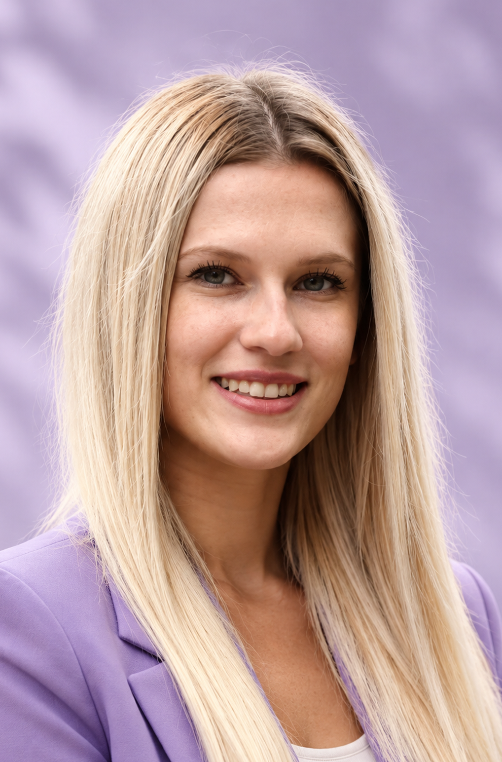 Mgr. Simona Wenhardtová
